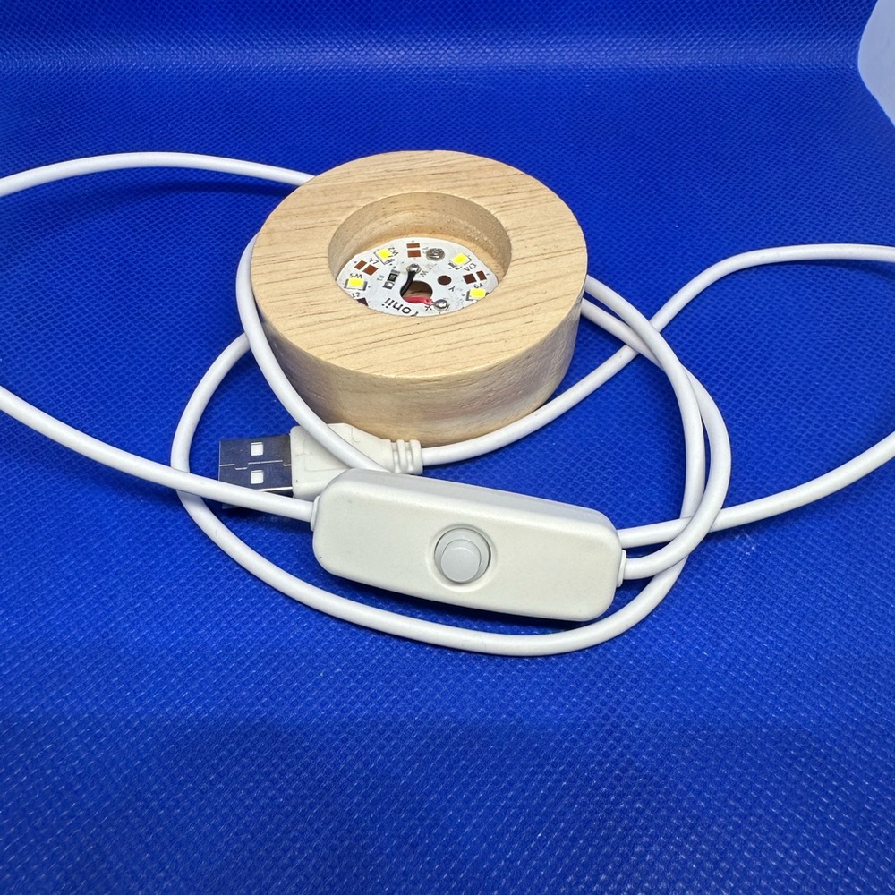 USB light stand
